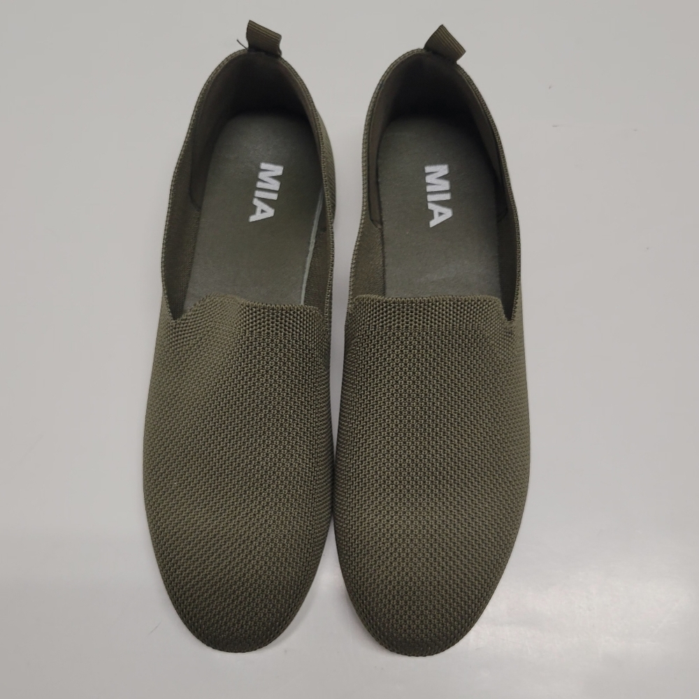 MIA Makari flyknit loafers SZ 10